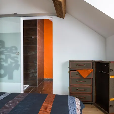 Bed and Breakfast 7e Art 4*