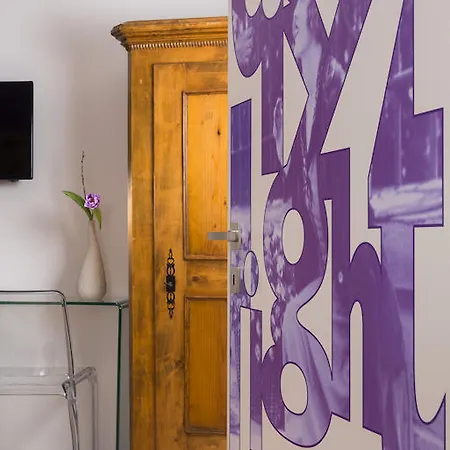 Bed and Breakfast 7e Art Βεβέ